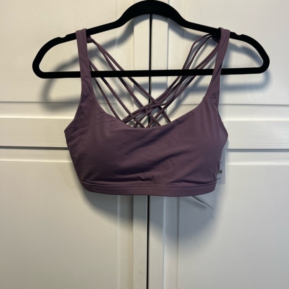 NWT CRZ YOGA Strappy Sports Bra Size Women’s Medium Color Purple